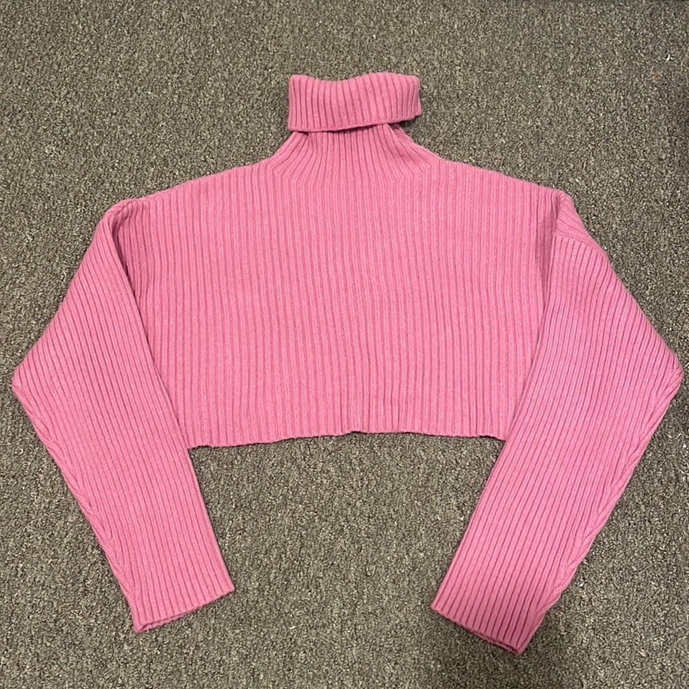 Cropped sweater